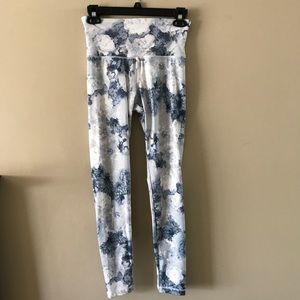 Danskin Floral Leggings